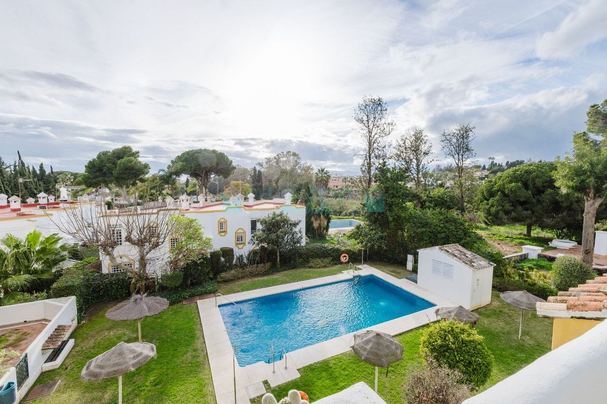 Apartment for sale in Artola, Marbella East