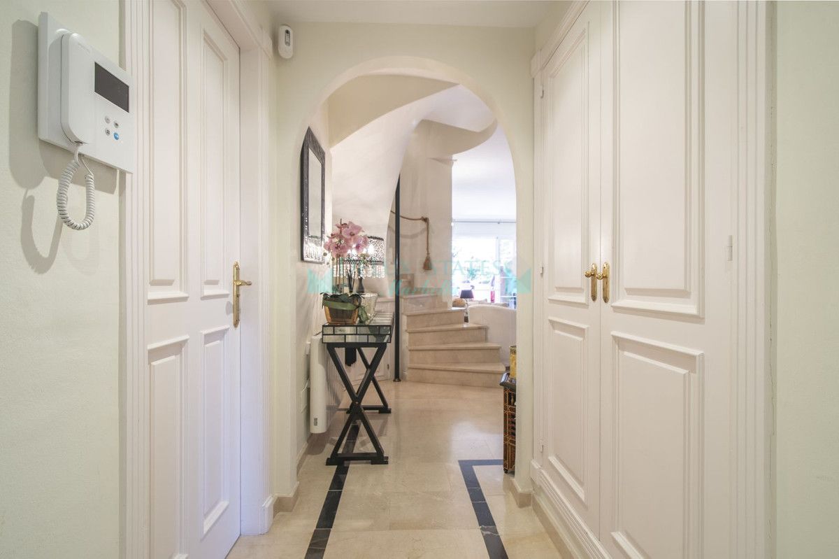 Apartment for sale in Nueva Andalucia