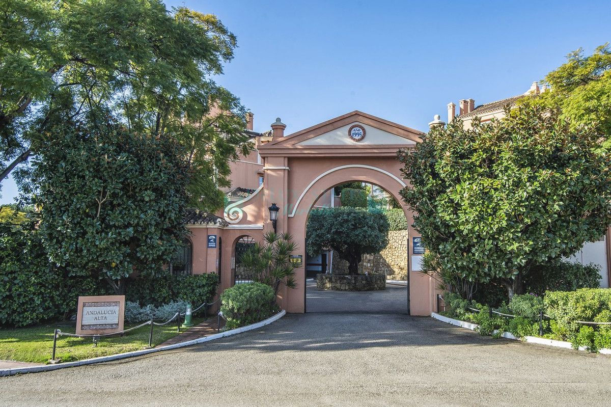 Apartment for sale in Nueva Andalucia