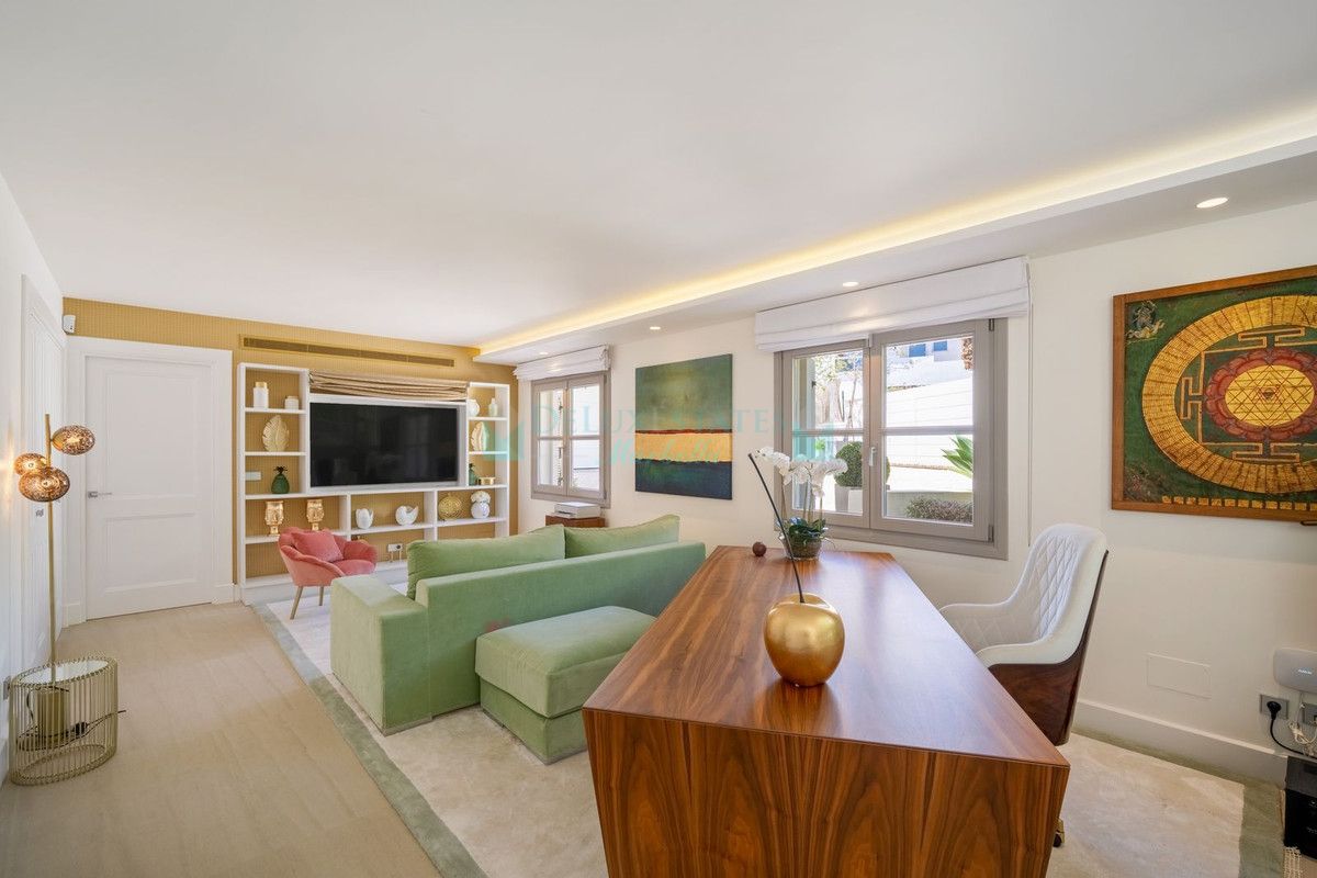 Villa en venta en Nueva Andalucia