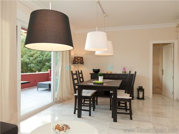 Apartamento en alquiler en Estepona