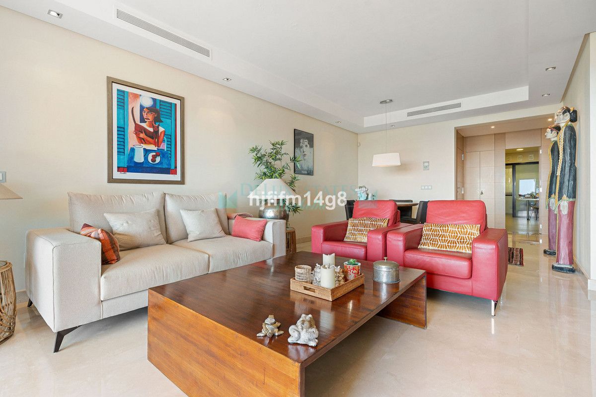 Ground Floor Apartment for sale in Benahavis