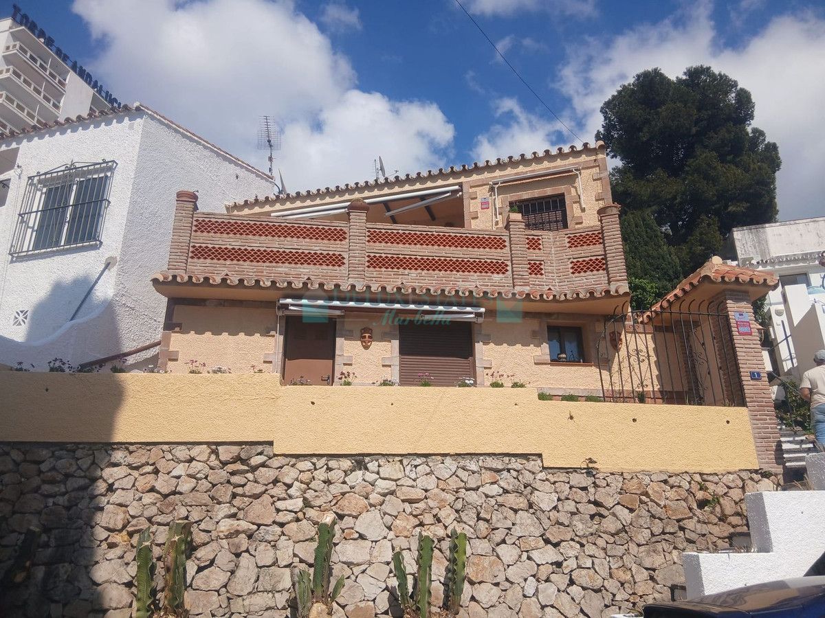 Town House for sale in Nueva Andalucia