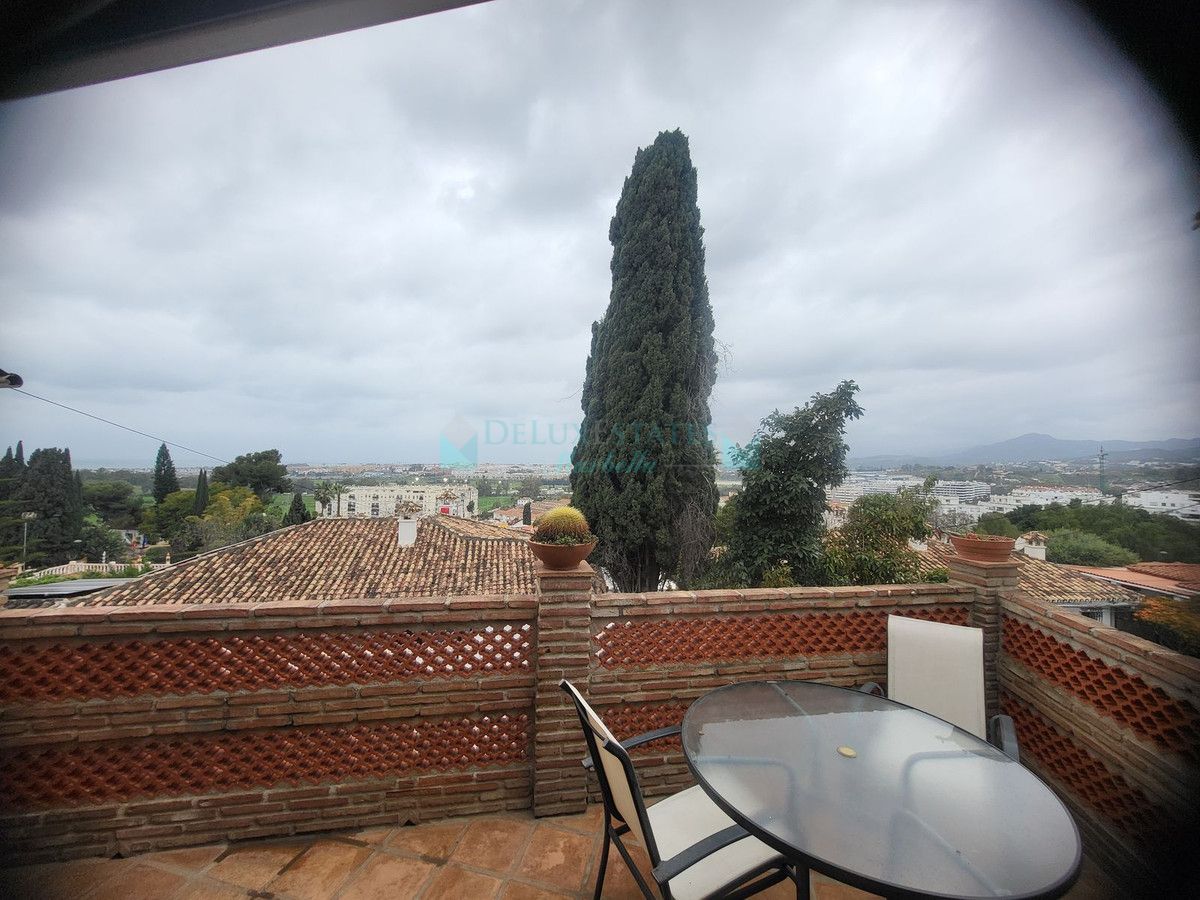 Town House for sale in Nueva Andalucia