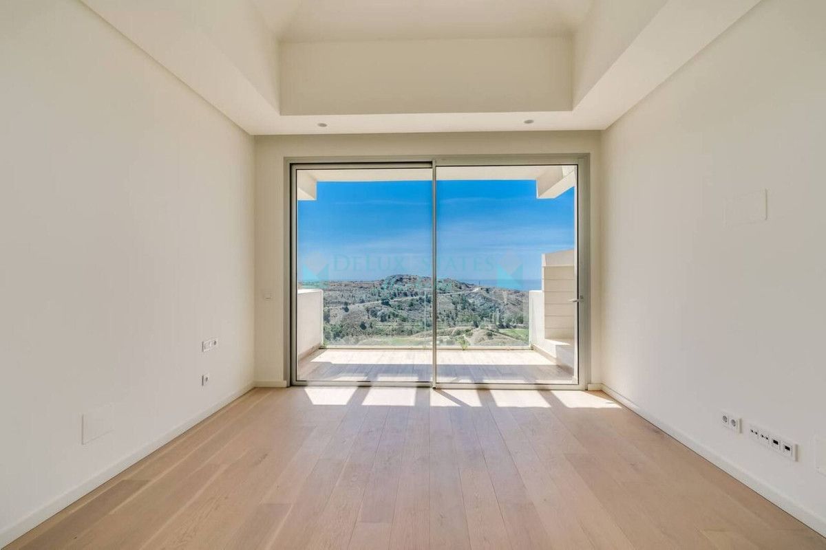 Penthouse for sale in Benahavis