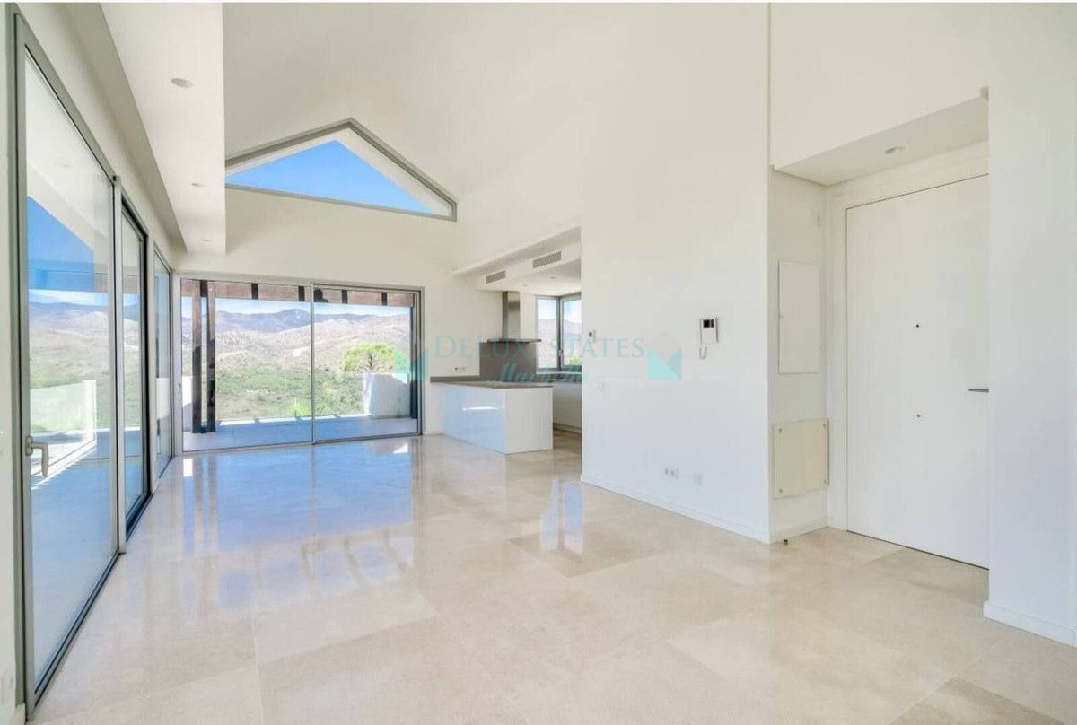 Penthouse for sale in Benahavis