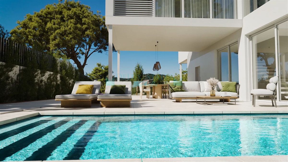 Villa for sale in Estepona