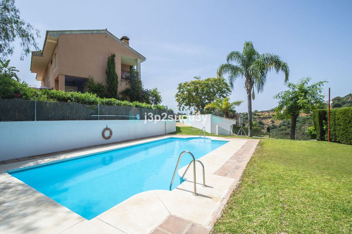 Semi Detached Villa for sale in Estepona