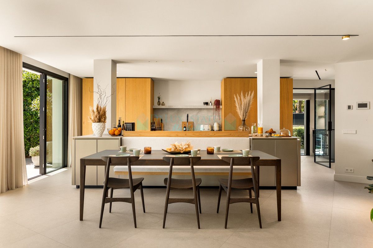 Villa for rent in Los Monteros, Marbella East
