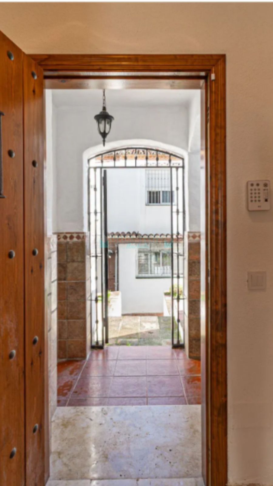 Town House for sale in Estepona