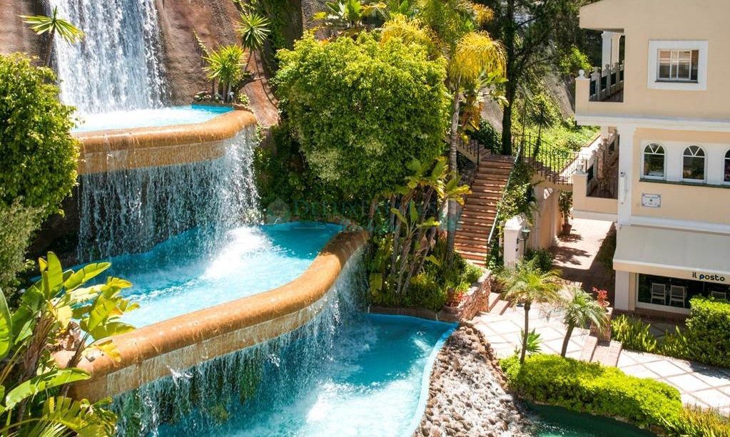 Office for sale in Nueva Andalucia