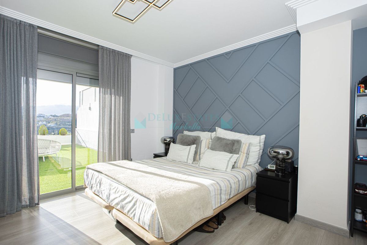 Ground Floor Apartment for sale in Benahavis