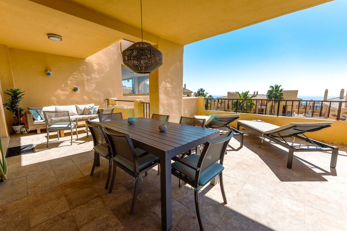 Apartamento en venta en Atalaya, Estepona