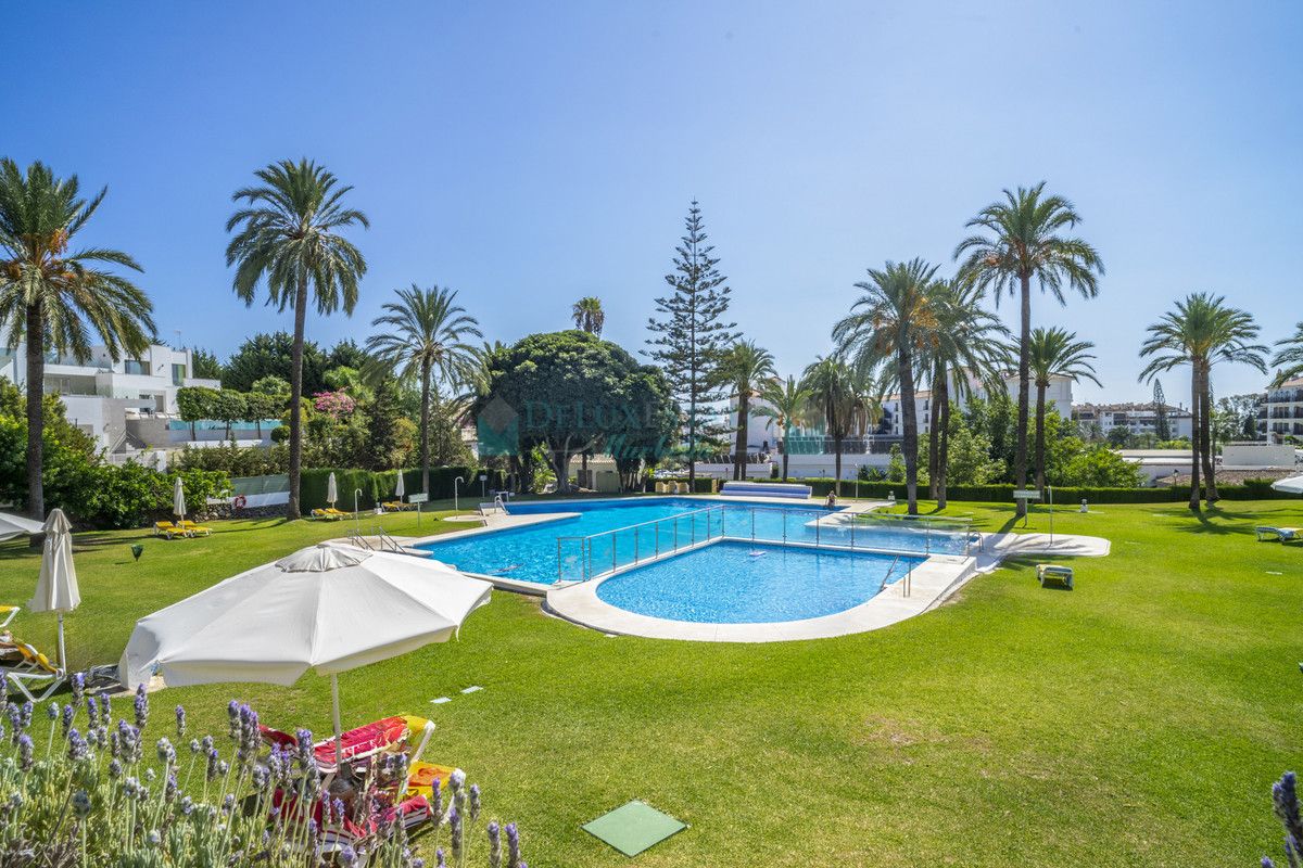 Apartment for sale in Nueva Andalucia