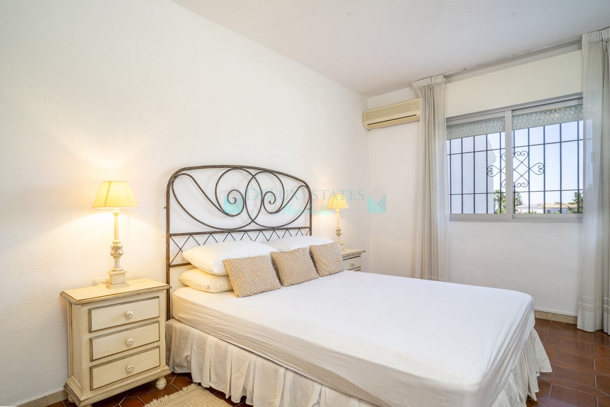 Apartment for sale in Nueva Andalucia