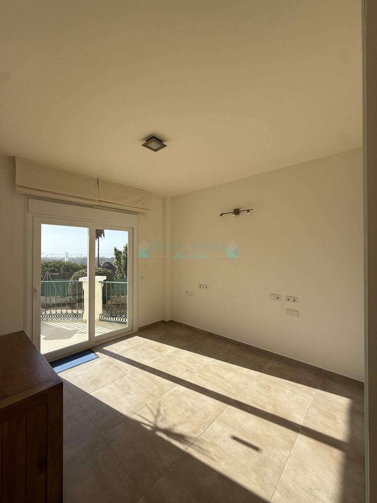 Villa for sale in Estepona