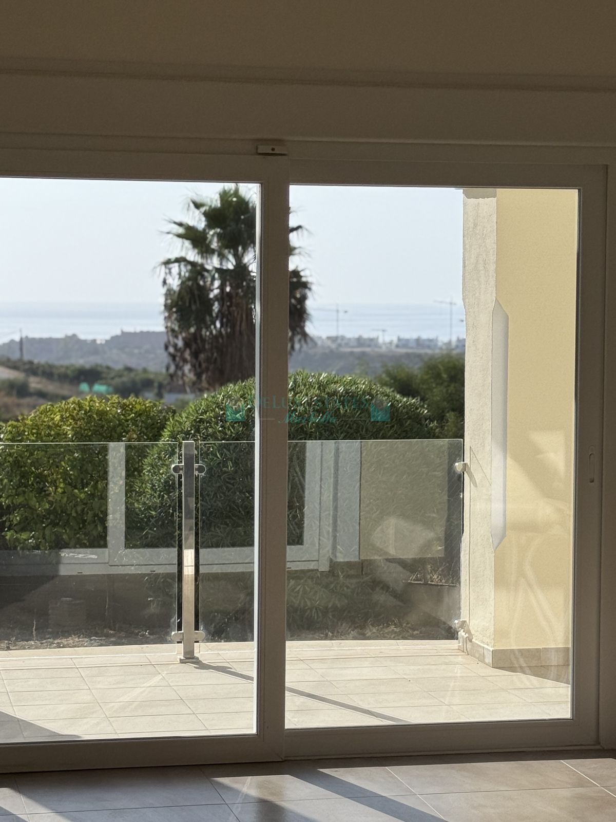 Villa for sale in Estepona