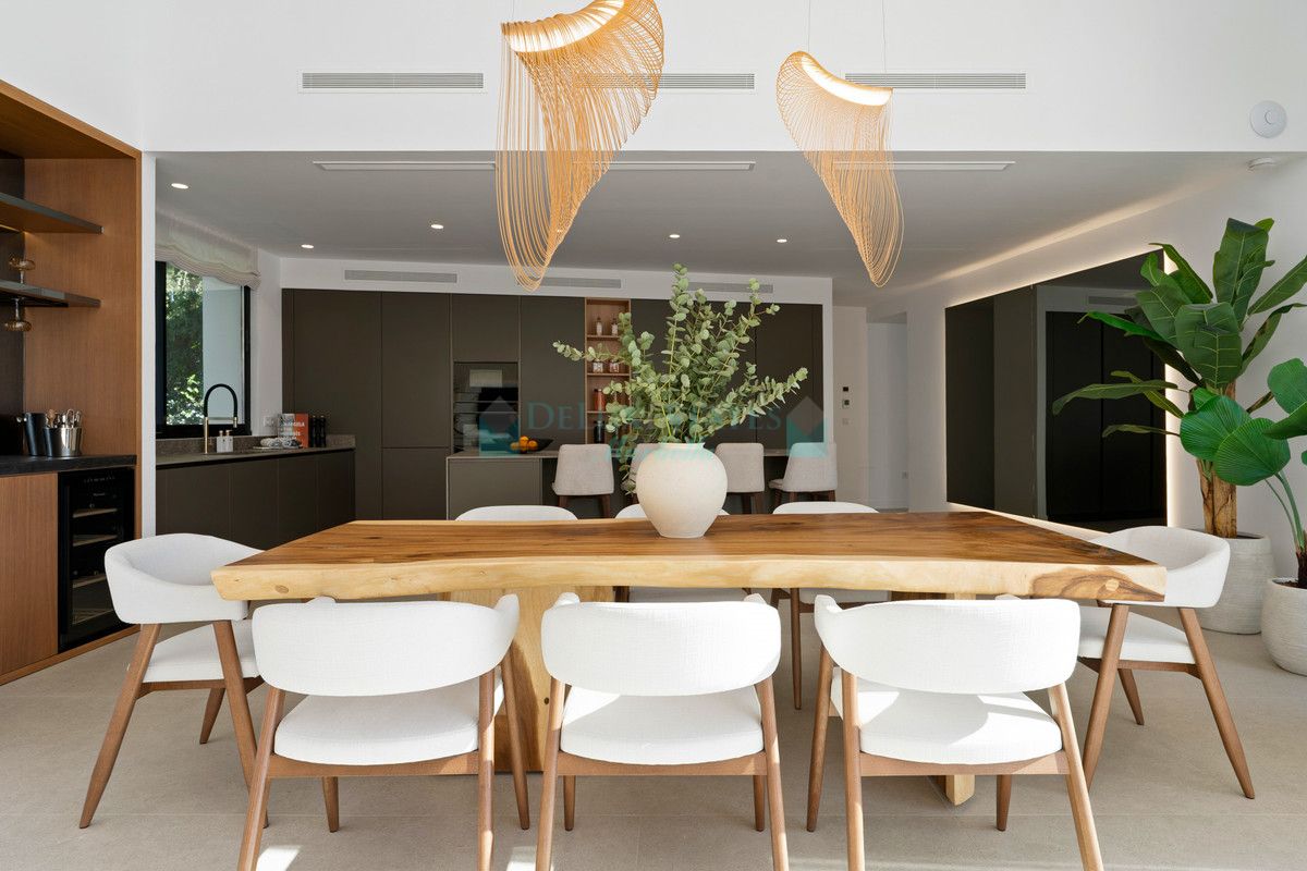 Villa en venta en Nueva Andalucia