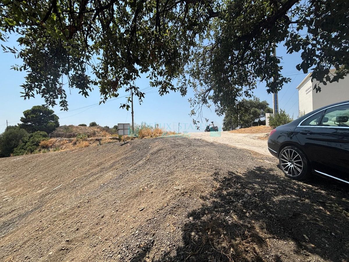Residential Plot for sale in Estepona