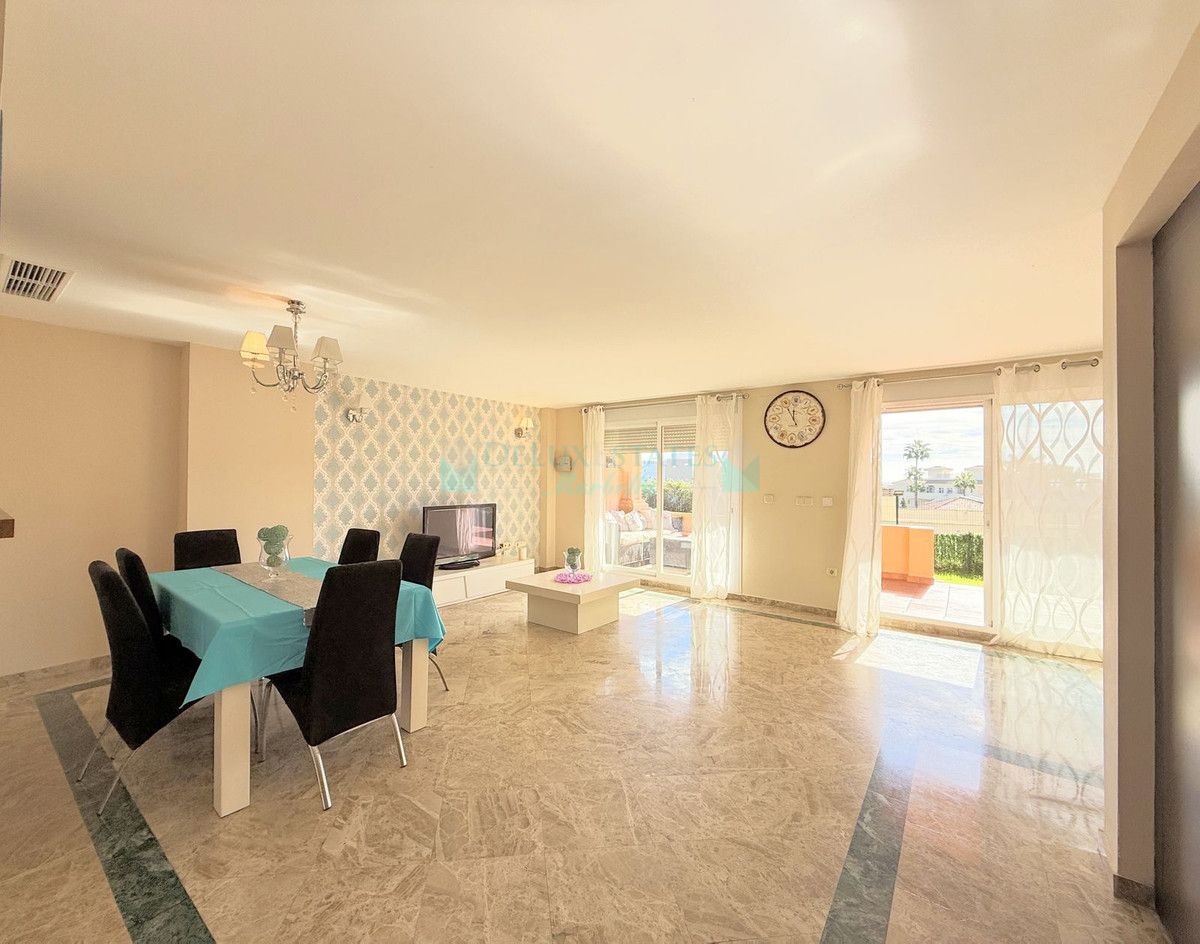 Town House for sale in Estepona