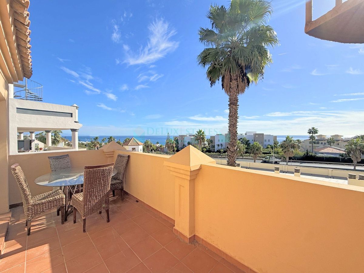 Town House for sale in Estepona