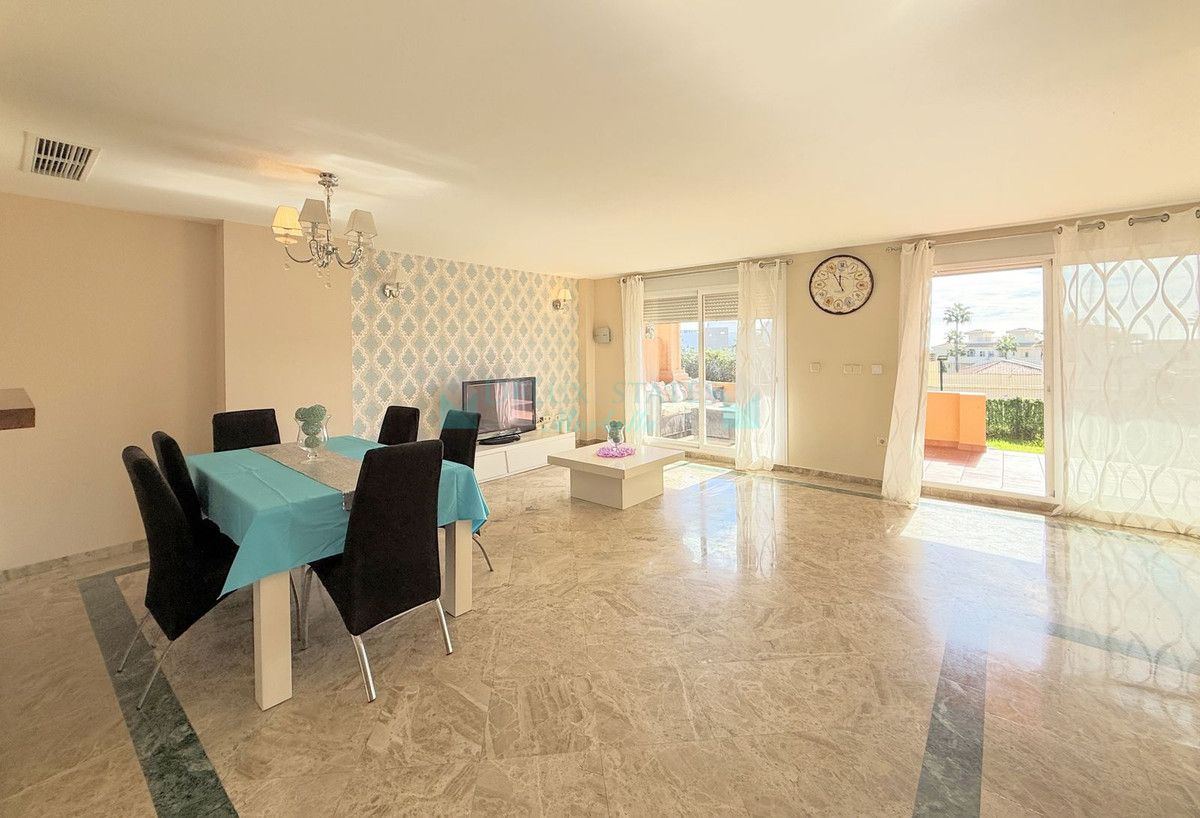 Town House for sale in Estepona