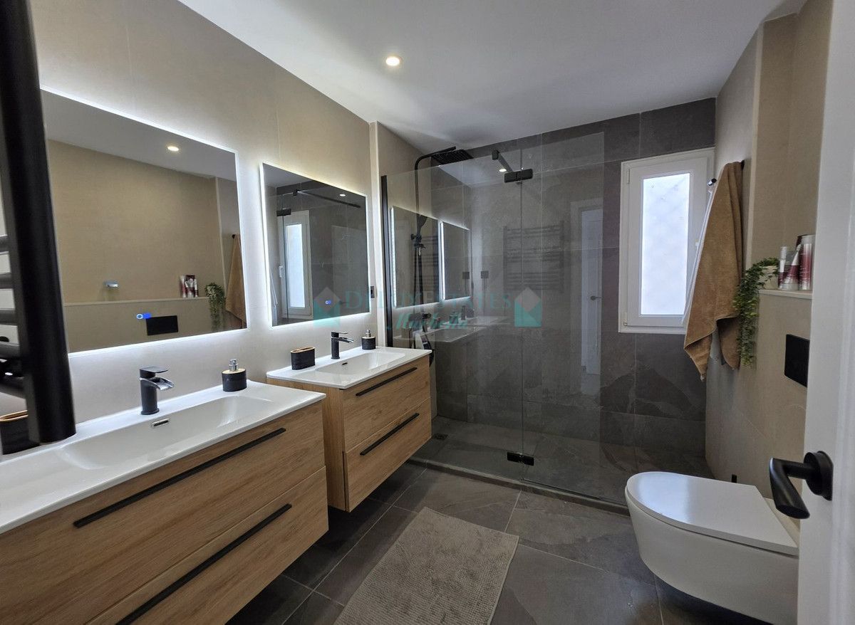 Apartamento en venta en Nueva Andalucia