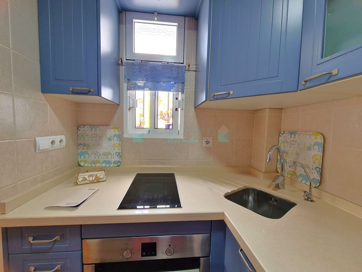 Studio for sale in Estepona