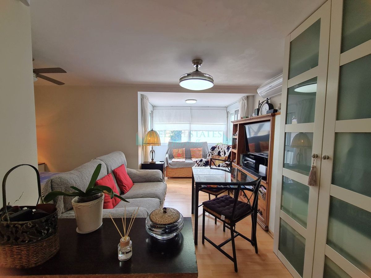 Studio for sale in Estepona