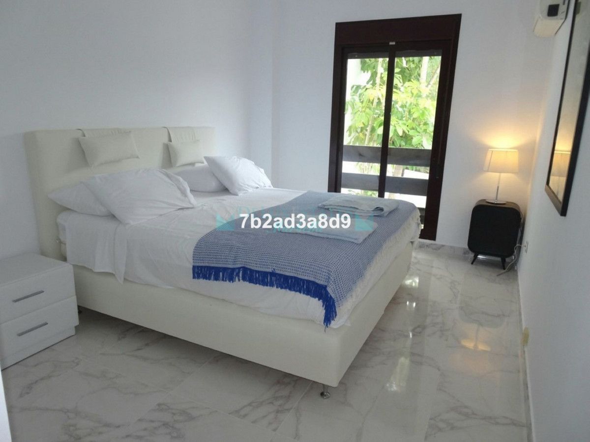 Apartment for sale in Nueva Andalucia
