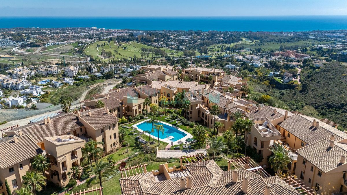 Penthouse for sale in Benahavis