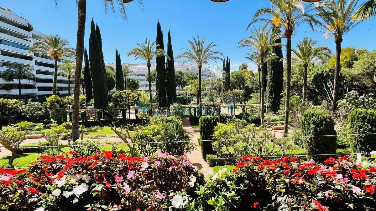 Apartment for sale in Marbella