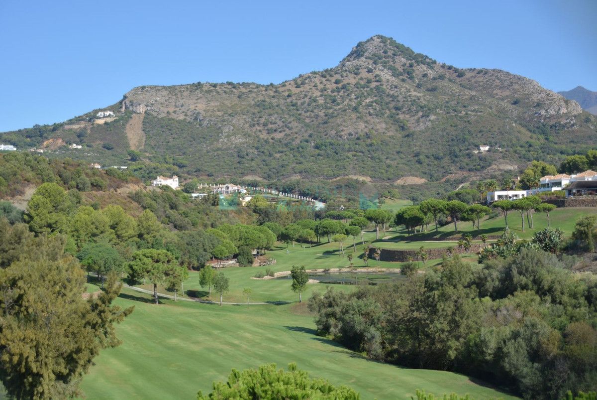 Villa for sale in Benahavis