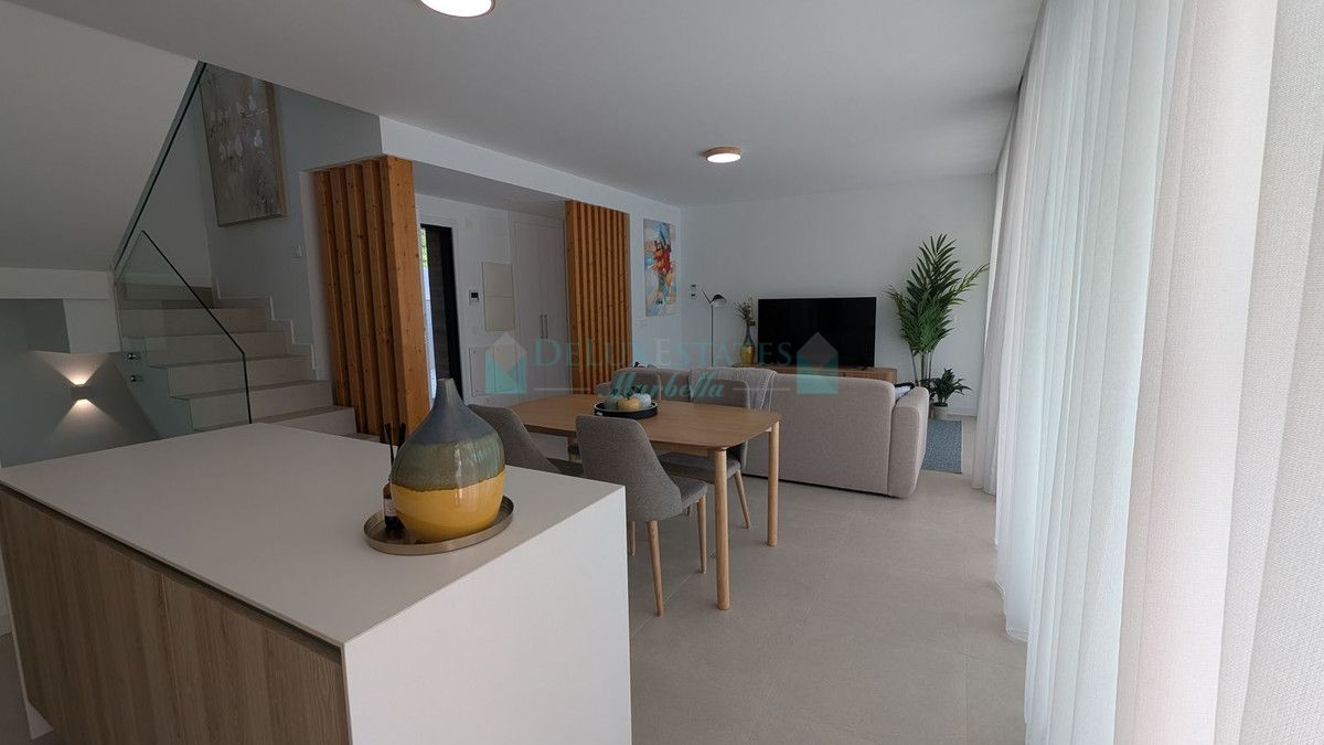 Town House for sale in Atalaya, Estepona