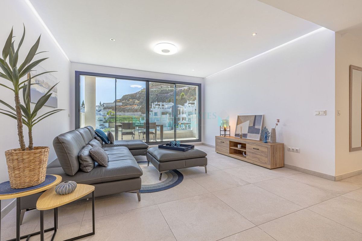 Penthouse for sale in La Quinta, Benahavis