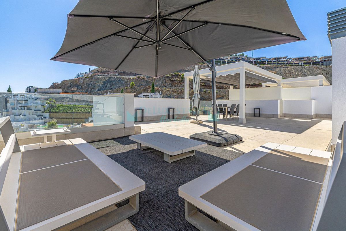 Penthouse for sale in La Quinta, Benahavis