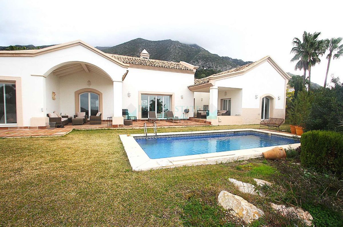 Villa for sale in Istan