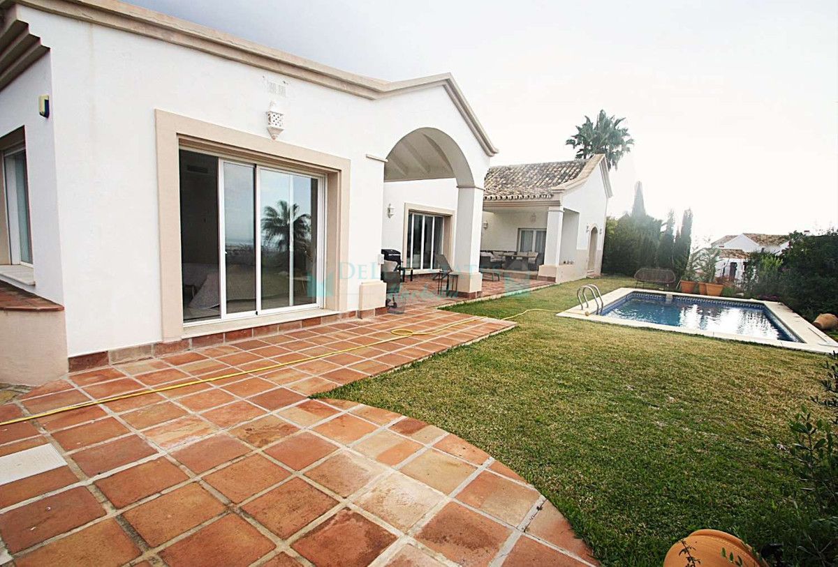 Villa for sale in Istan