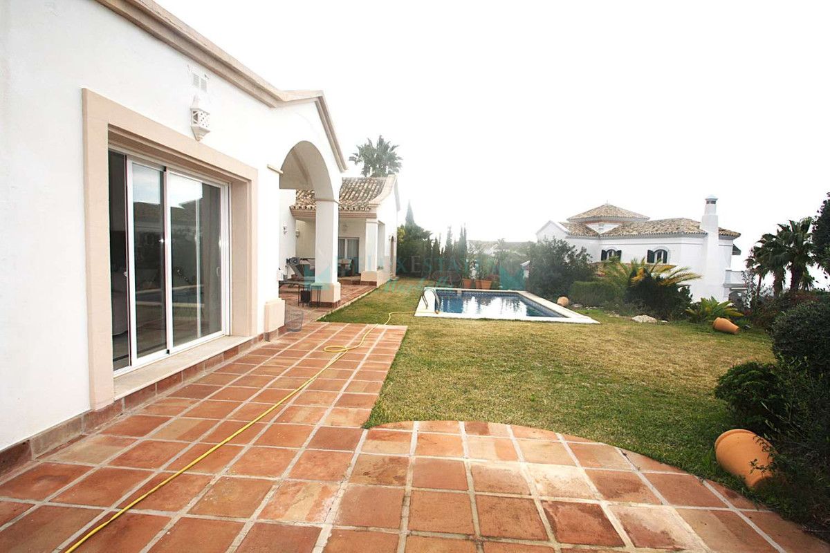 Villa for sale in Istan