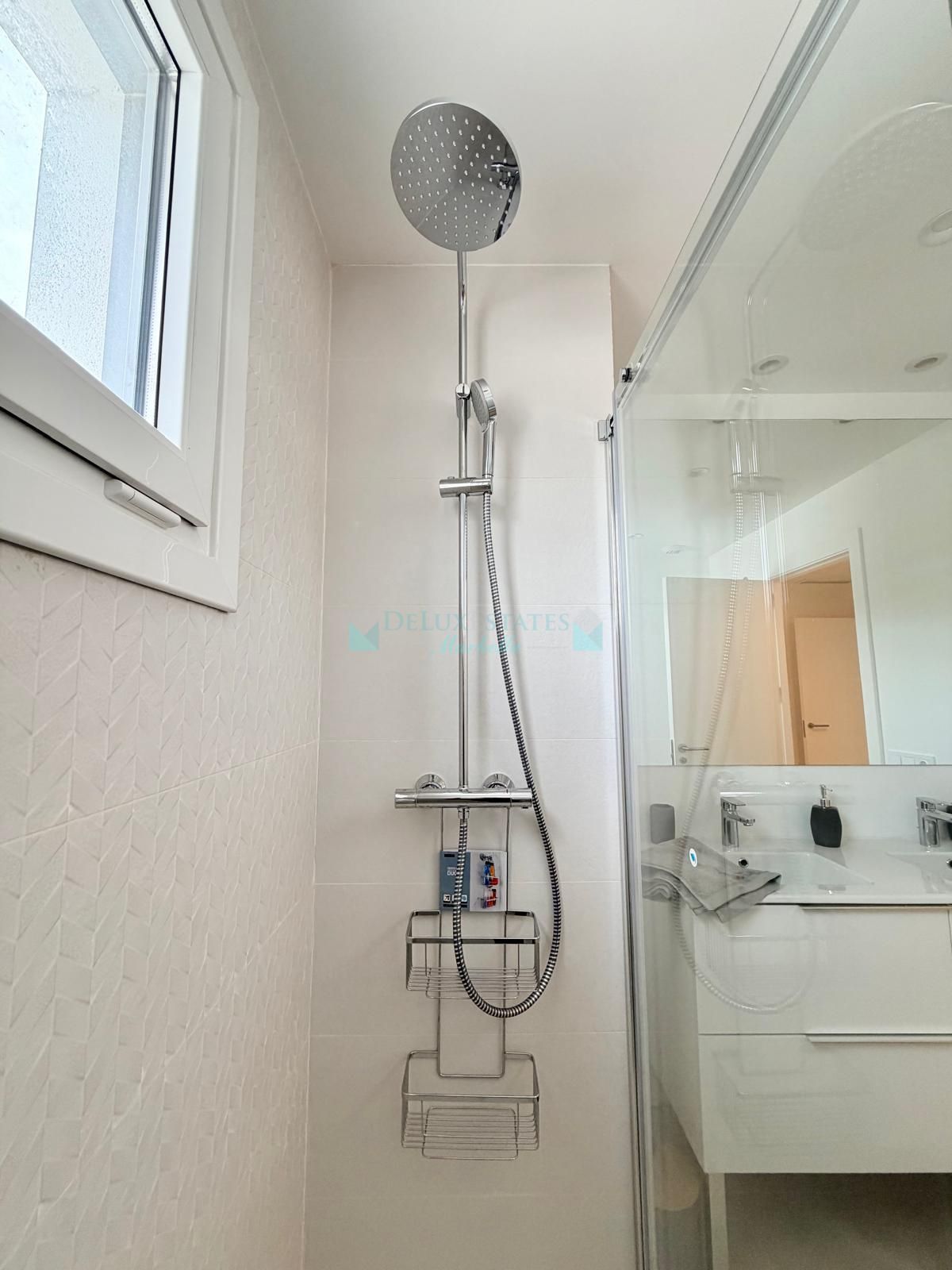 Apartamento en alquiler en Estepona