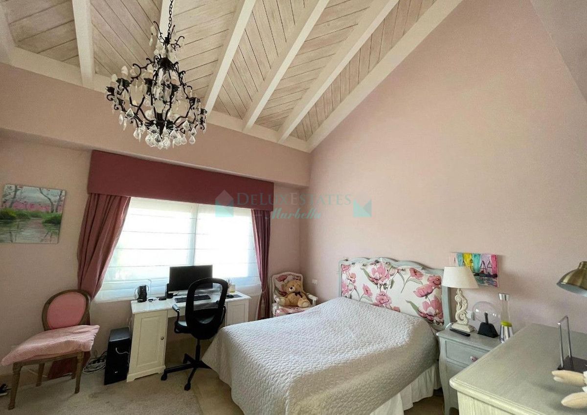 Villa Pareada en venta en Costalita, Estepona