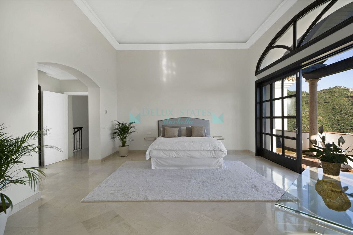 Villa en venta en Benahavis