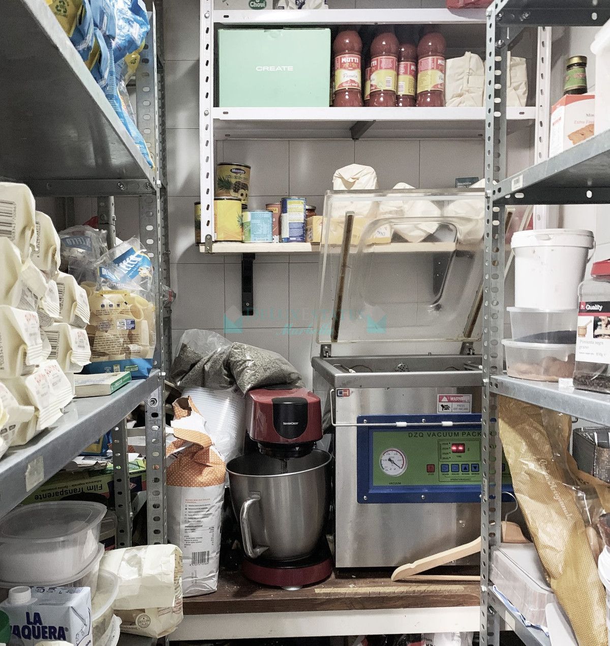 Restaurant for sale in Nueva Andalucia