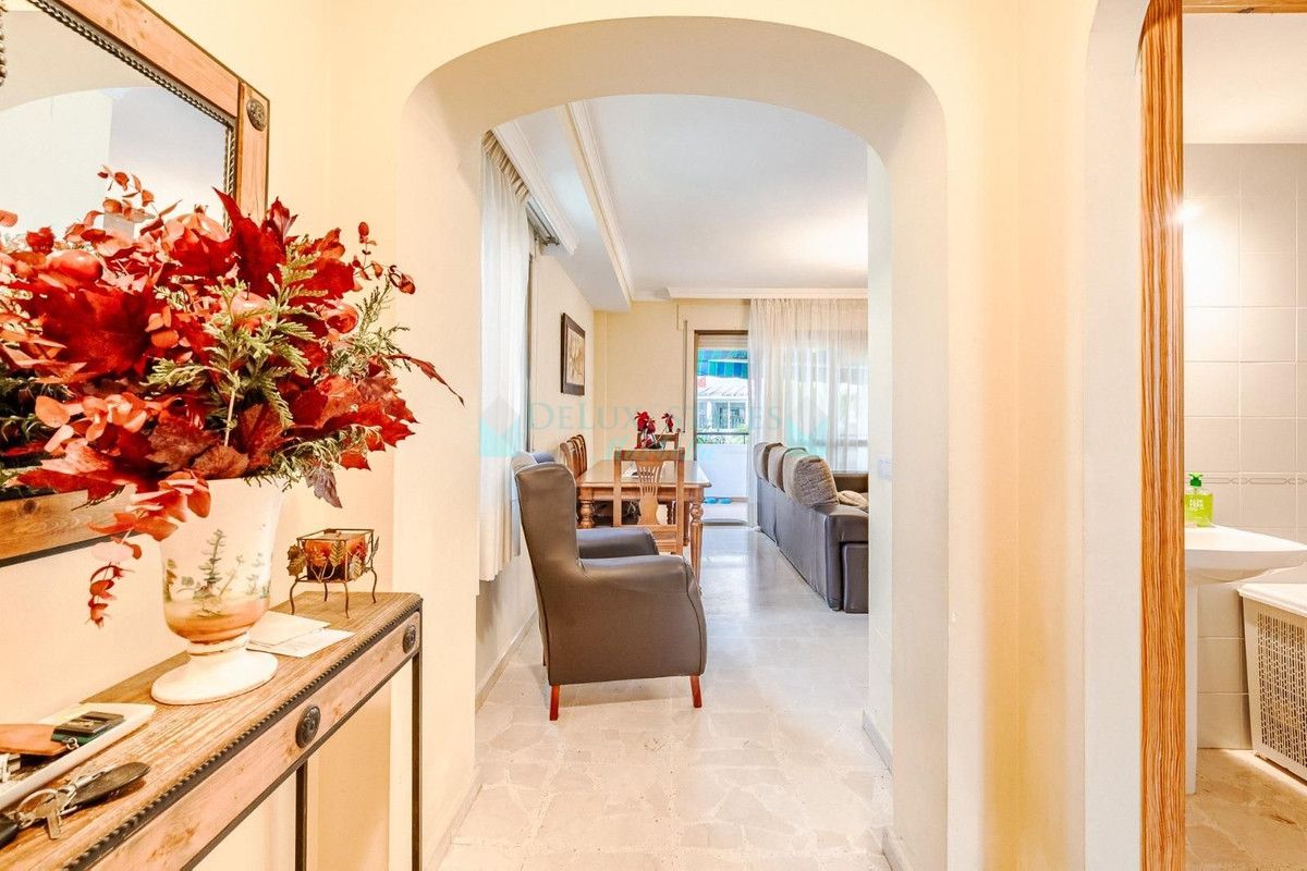 Semi Detached Villa for sale in Estepona