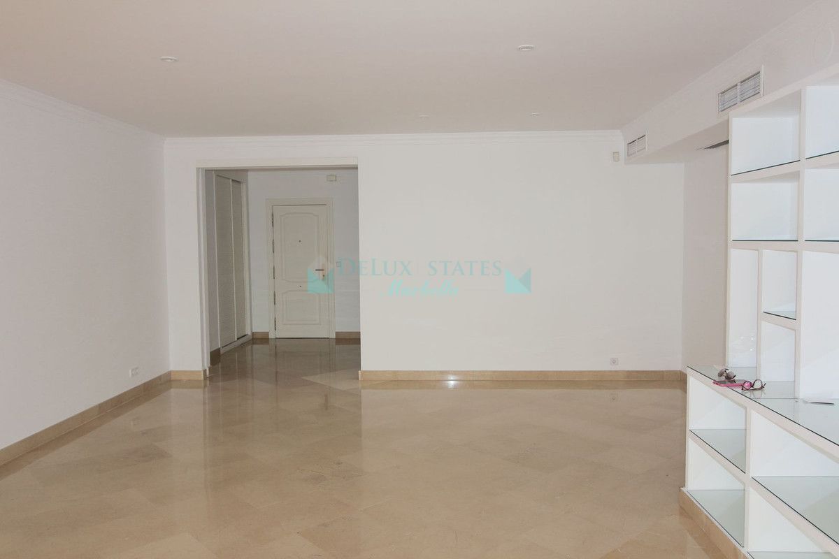 Apartamento Planta Baja en alquiler en Marbella