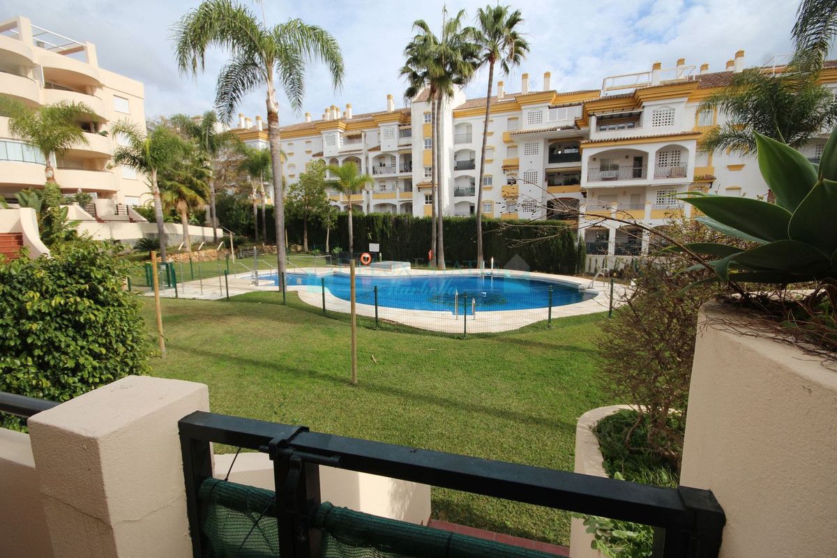 Apartamento Planta Baja en alquiler en Marbella