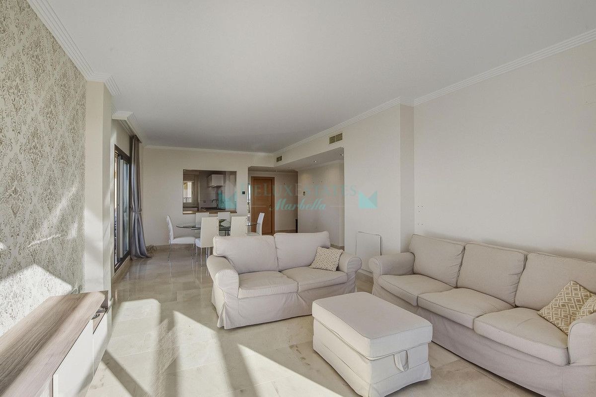 Penthouse for sale in Benahavis