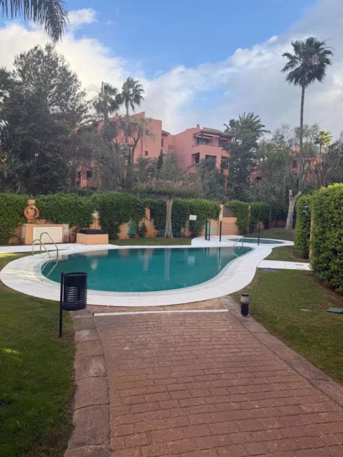 Ground Floor Apartment for sale in Las Chapas, Marbella East