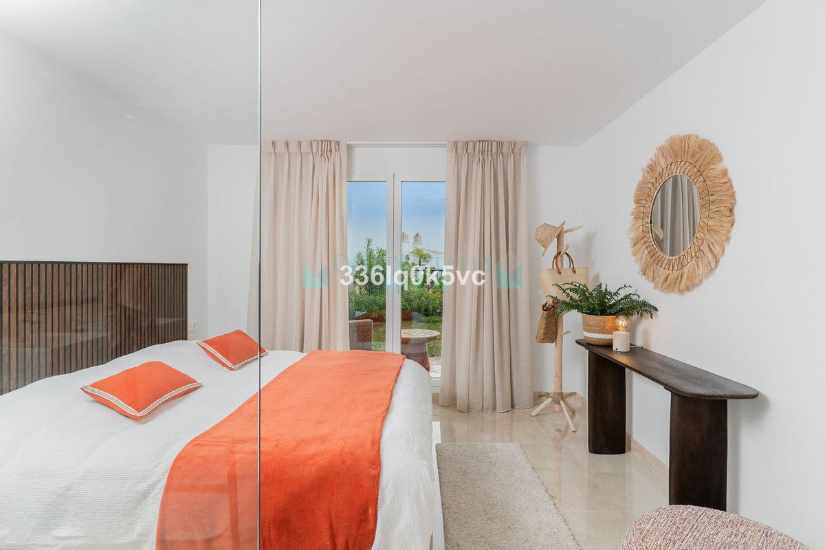 Ground Floor Apartment for sale in Benahavis