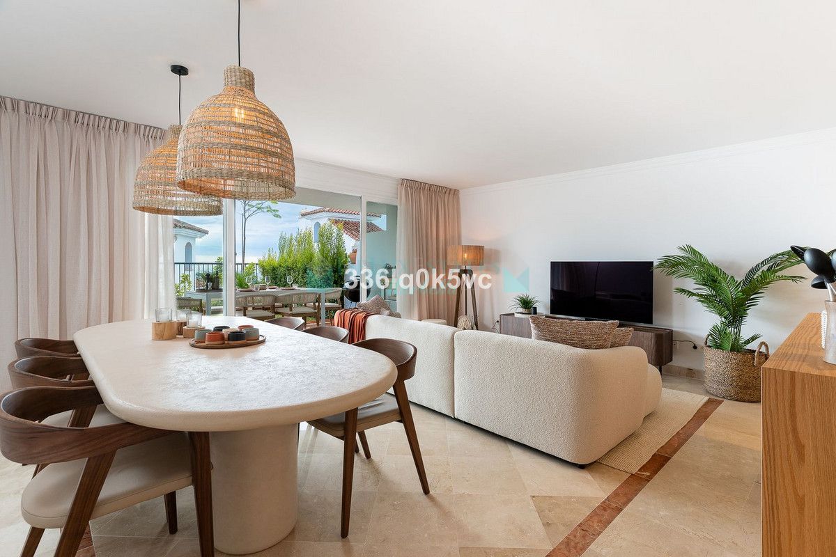 Ground Floor Apartment for sale in Benahavis